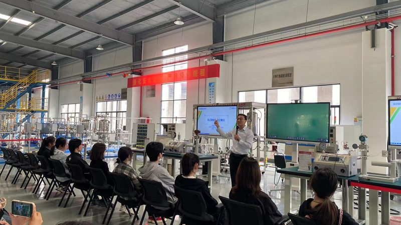 高分子材料密度参数解析：关键指标与选型要点**